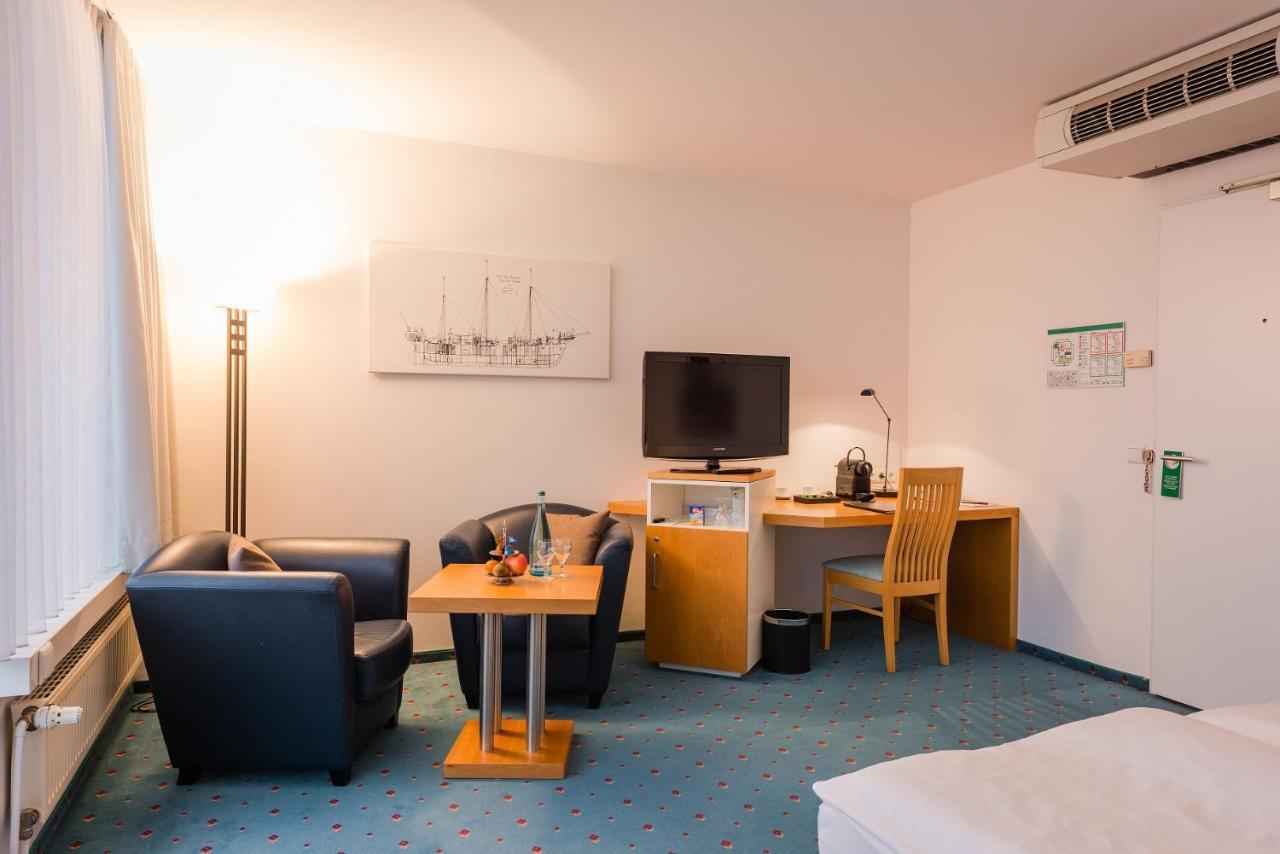 Hotel Alte Werft Papenburg Exterior photo